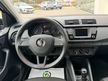 Škoda Fabia Combi 25 in Black-Magic Perleffekt
