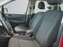 VW Caddy TDI in Kirschrot