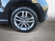 VW Polo Sport Austria in Deep Black Perleffekt