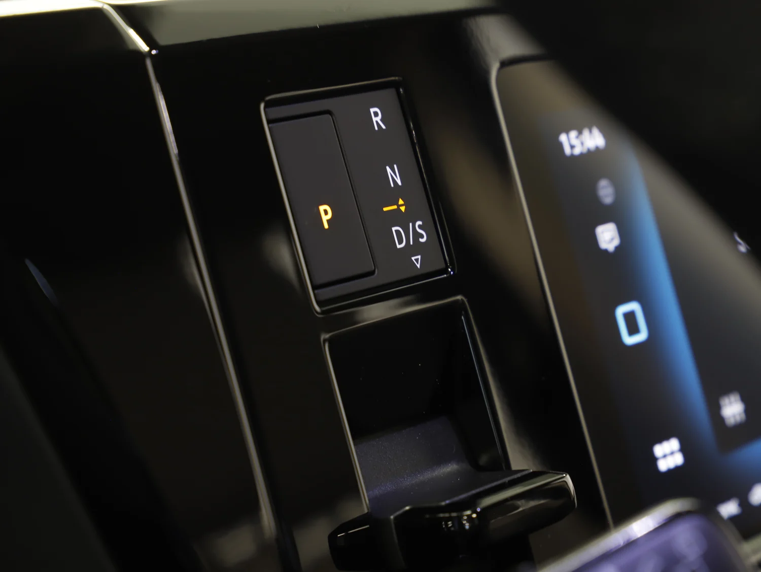 Bild eines VW Multivan Business eHybrid 180 kW 4MOTION