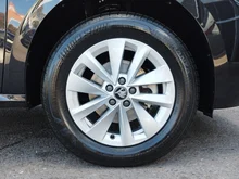 Škoda Kamiq Selection TSI in Black-Magic Perleffekt