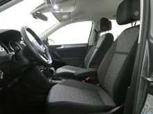 VW Tiguan Life TDI 4MOTION DSG in B0 Delfingrau Metallic