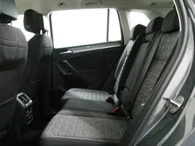 VW Tiguan Life TDI 4MOTION DSG in B0 Delfingrau Metallic