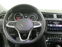 VW Tiguan Life TDI 4MOTION DSG in B0 Delfingrau Metallic