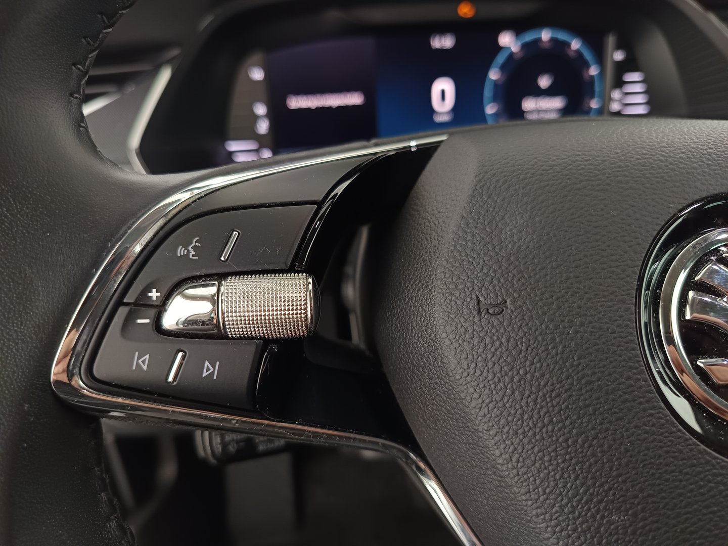 Škoda OCTAVIA Combi Style TDI | Bild 18 von 39