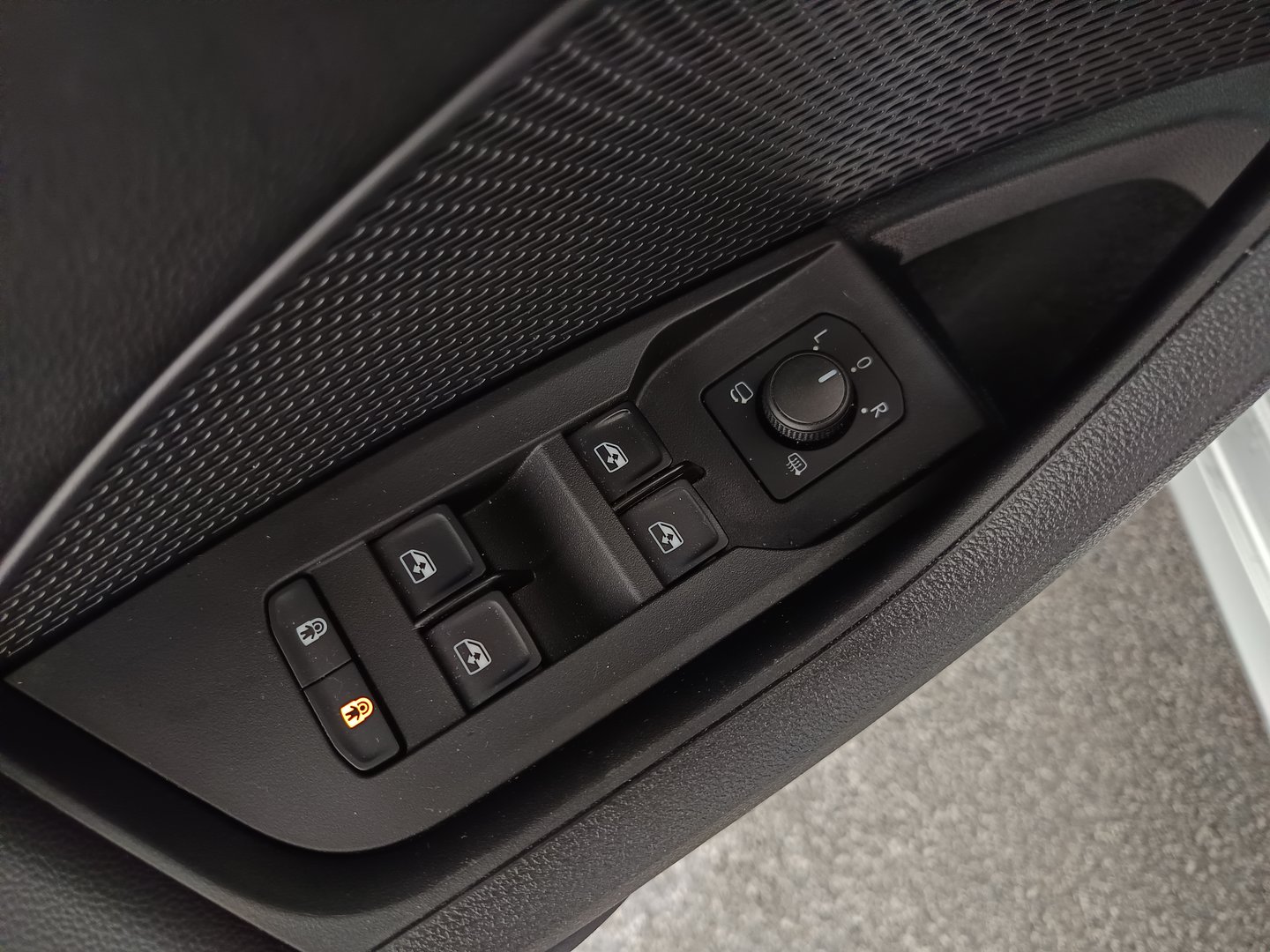 Škoda OCTAVIA Combi Style TDI | Bild 11 von 39