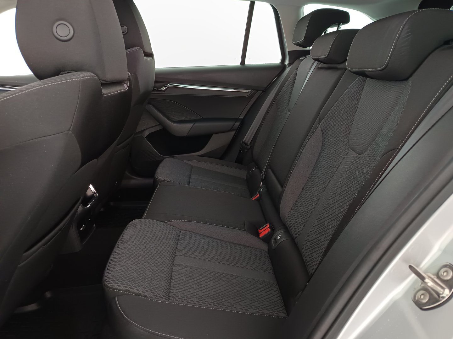 Škoda OCTAVIA Combi Style TDI | Bild 34 von 39