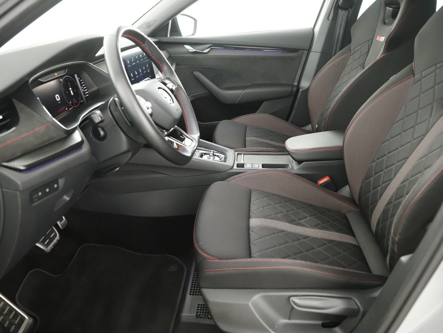 Škoda OCTAVIA Combi RS iV 245 DSG | Bild 7 von 23