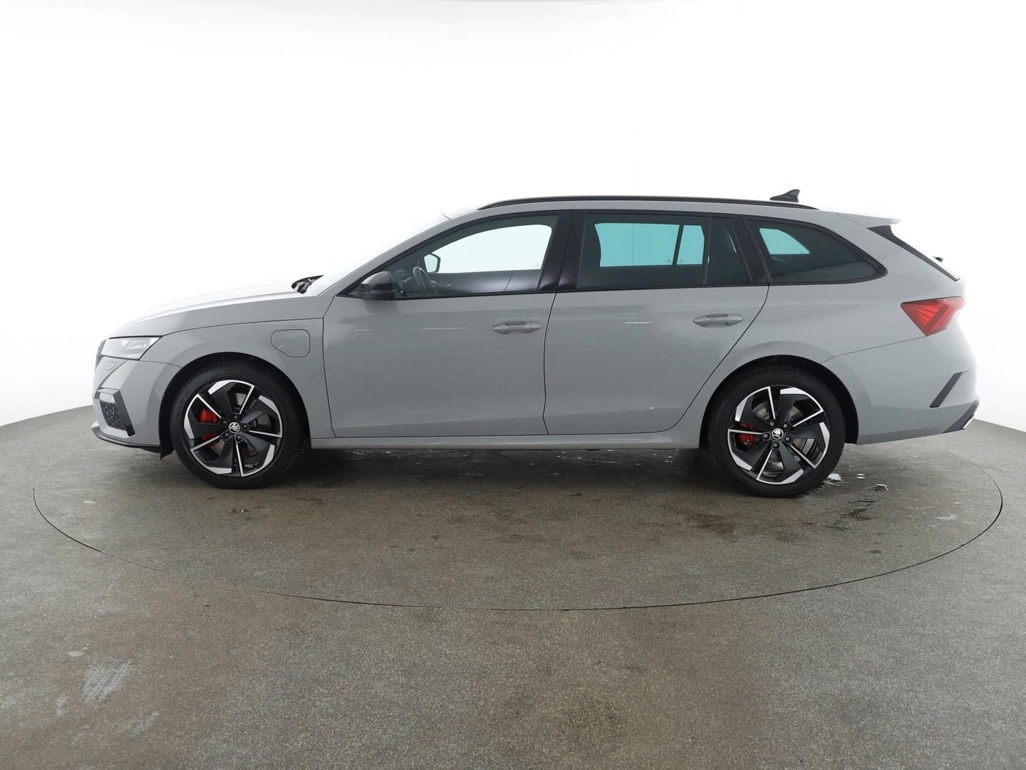 Škoda OCTAVIA Combi RS iV 245 DSG | Bild 8 von 31