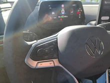 VW ID.4 Pro 210 kW Business in Mondsteingrau