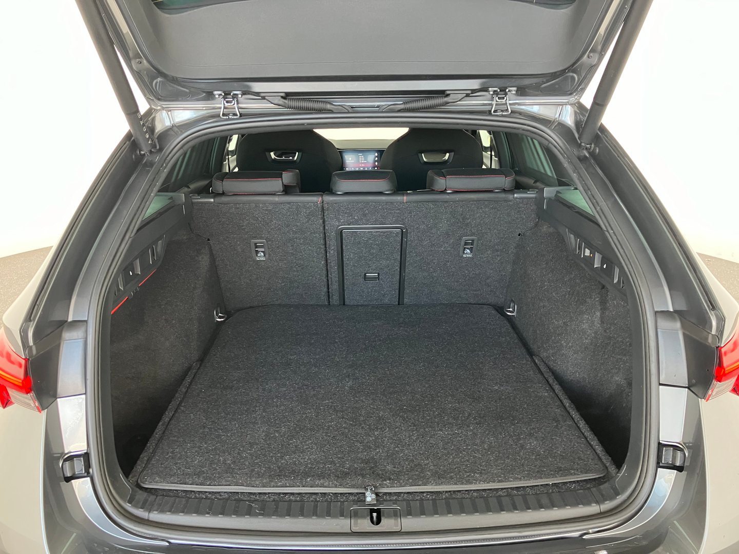 Škoda OCTAVIA Combi 4x4 RS TDI DSG | Bild 21 von 25