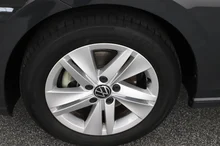 VW Golf Variant 4Me TSI in Uranograu