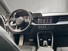 Audi A3 Sportback 30 TFSI in Arkonaweiss