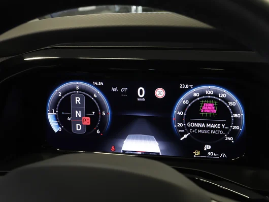 Bild eines VW Multivan Business ÜH TDI