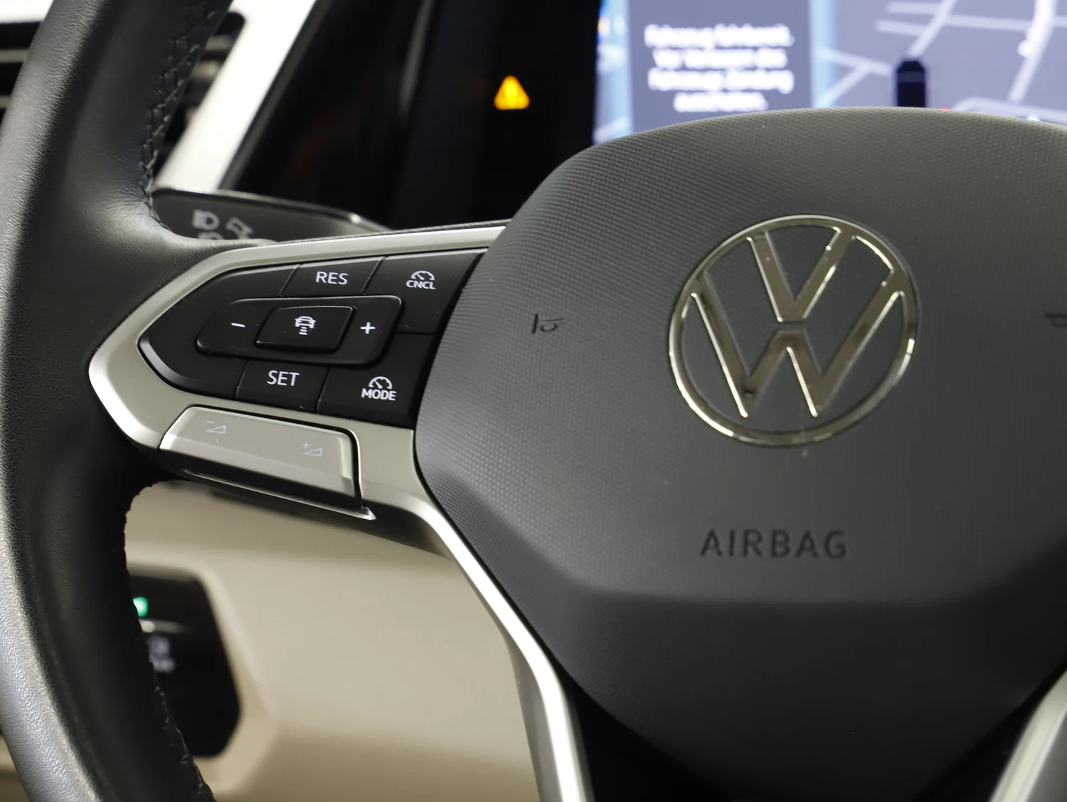Bild eines VW Multivan Business ÜH TDI