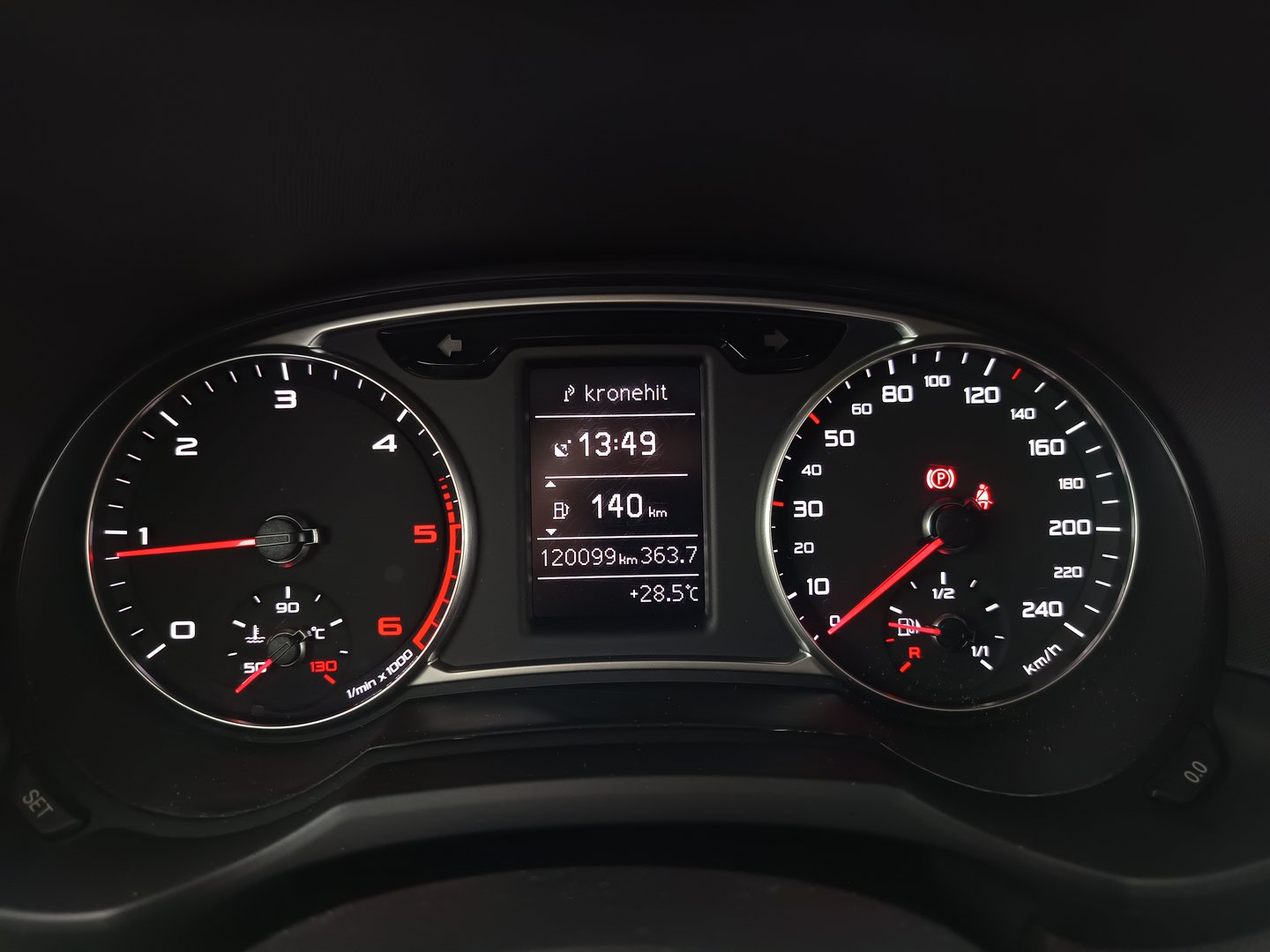 Audi A1 Sportback 1.6 TDI sport | Bild 15 von 31