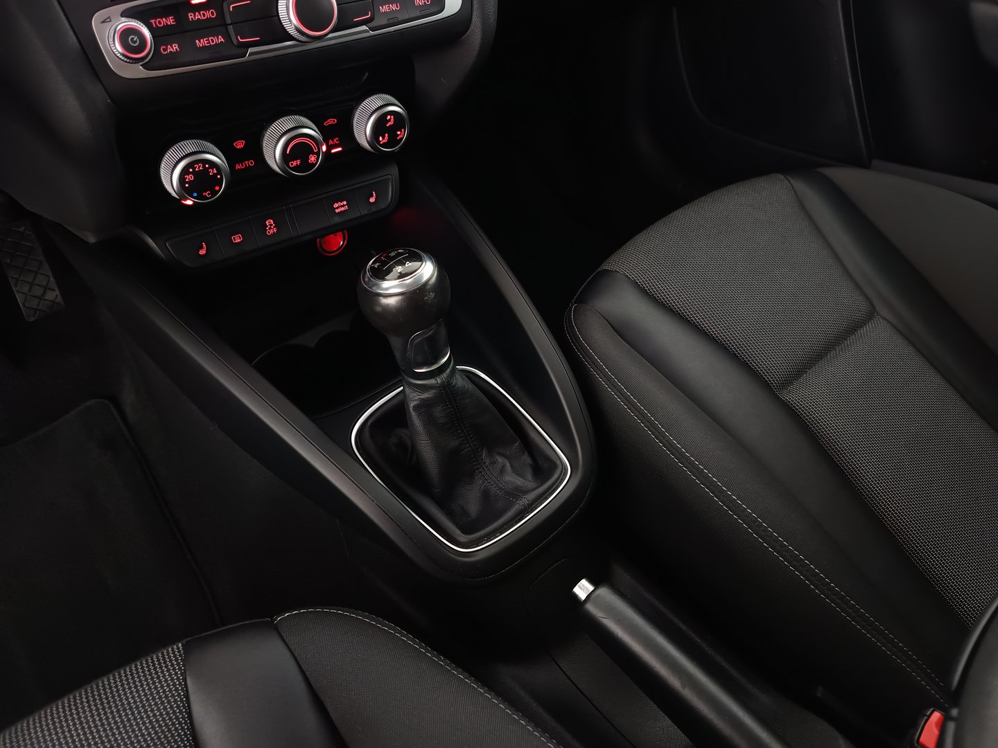 Audi A1 Sportback 1.6 TDI sport | Bild 26 von 31