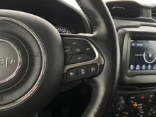 Jeep Renegade 2,0 MultiJet II 4WD 9AT 140 Limited in weiß