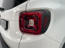 Jeep Renegade 2,0 MultiJet II 4WD 9AT 140 Limited in weiß