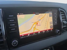 Škoda Karoq 4x4 SPORTLINE TDI DSG in Moon-Weiß Metallic