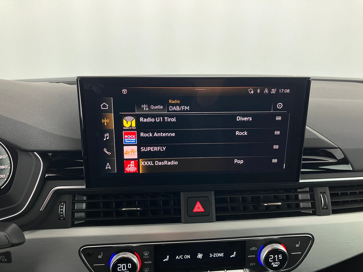 Audi A4 Limousine 40 TDI S line | Bild 13 von 17