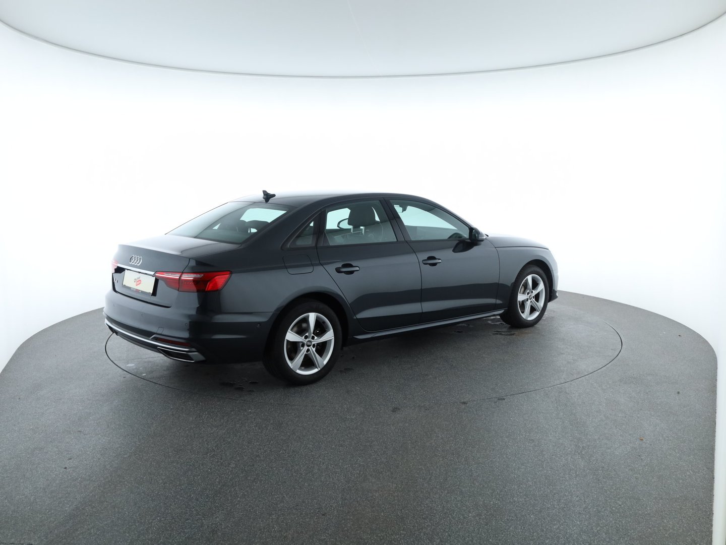 Audi A4 Limousine 40 TDI S line | Bild 2 von 17
