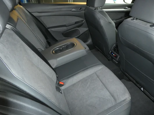 Bild eines VW Golf Variant Business TSI