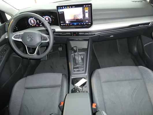 Bild eines VW Golf Variant Business TSI