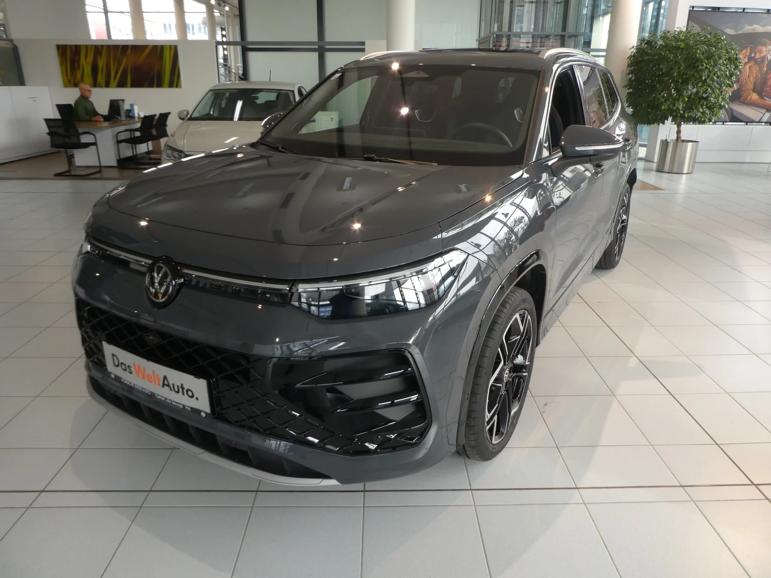 Bild eines VW Tayron Sport TDI 4MOTION DSG