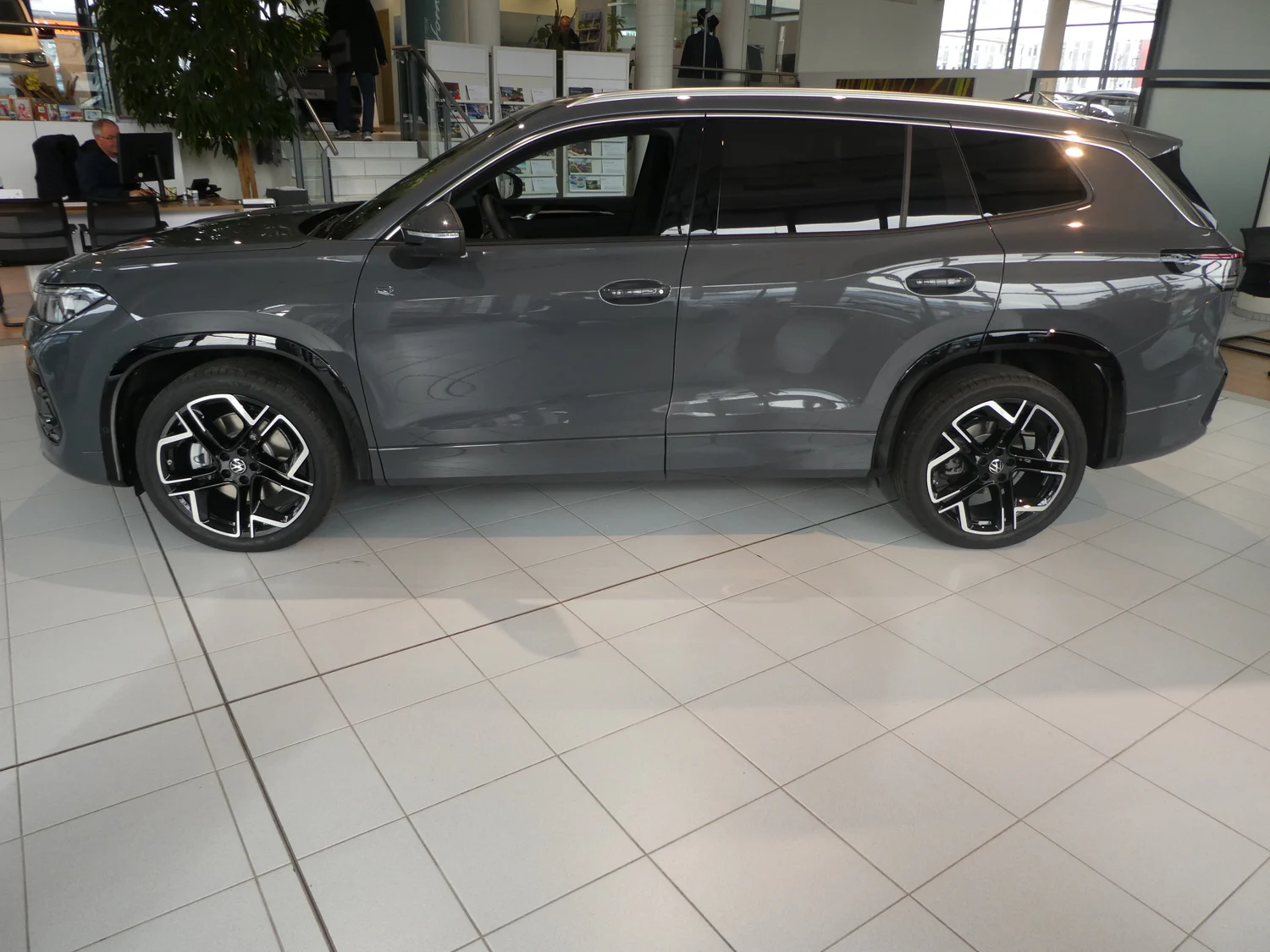 Bild eines VW Tayron Sport TDI 4MOTION DSG