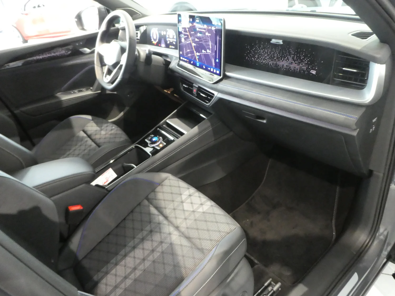 Bild eines VW Tayron Sport TDI 4MOTION DSG