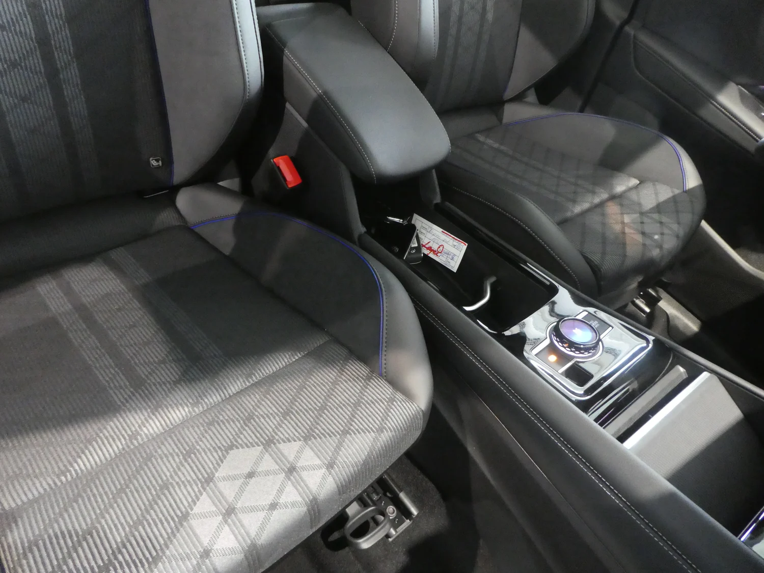 Bild eines VW Tayron Sport TDI 4MOTION DSG