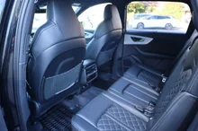 Audi Q7 50 TDI quattro S line in schwarz - metallic-perleffektno