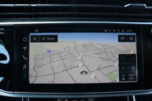 Audi Q7 50 TDI quattro S line in schwarz - metallic-perleffektno