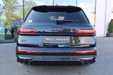 Audi Q7 50 TDI quattro S line in schwarz - metallic-perleffektno