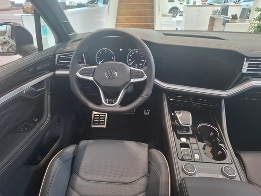 Bild eines Touareg R-Line TDI 4M. Final Edition