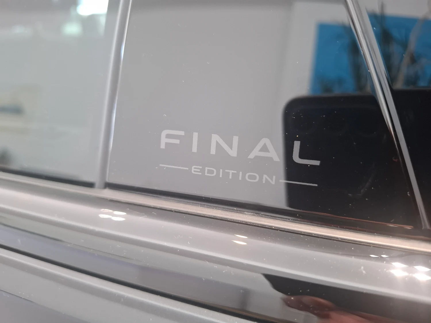 Bild eines Touareg R-Line TDI 4M. Final Edition