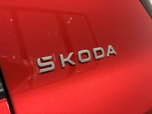 Škoda Epiq Selection 55 in Jasper-Rot Metallic