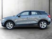 Audi Q2 1.0 TFSI Sport in quantumgrau