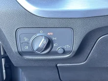 Audi Q2 1.0 TFSI Sport in quantumgrau