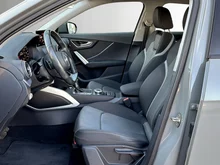 Audi Q2 1.0 TFSI Sport in quantumgrau