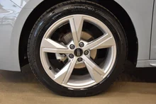 Thumbnail-Foto von Fahrzeug