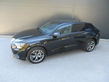 Audi Q8 55 TFSI e quattro in Mythosschwarz Metallic