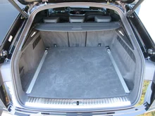 Audi Q8 55 TFSI e quattro in Mythosschwarz Metallic