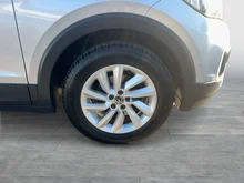 VW T-Cross Life TSI in Reflexsilber Met.