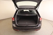 VW Passat Variant TSI in schwarz - metallic