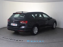 VW Passat Variant TSI in schwarz - metallic