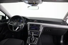 VW Passat Variant TSI in schwarz - metallic