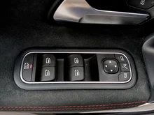Mercedes CLA 250e PHEV Aut. in weiss - metallic
