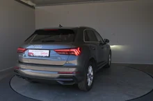 Audi Q3 35 TDI quattro S line exterieur in Daytonagrau perleff.